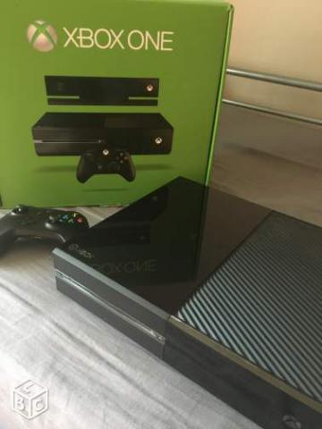 XBOX ONE 500 GO