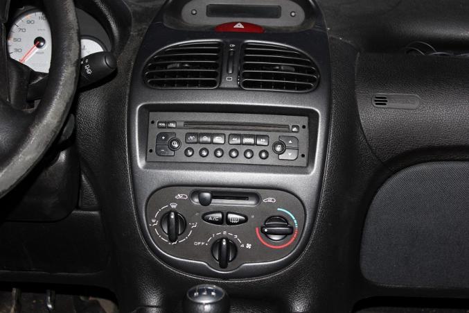 Peugeot 206, 2003 (60 ch, 1.1L)