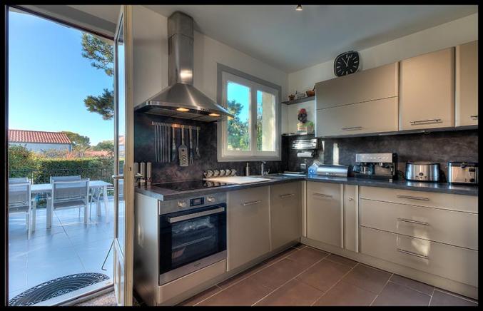 Maison entièrement rénovée avec piscine + sous-sol