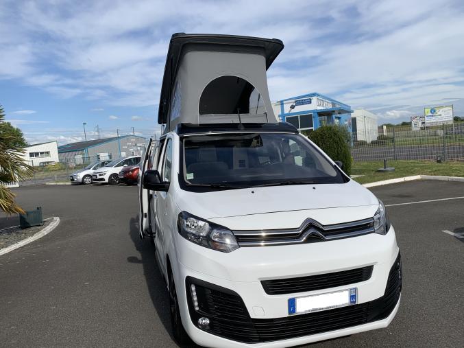 Fourgon Citroen Jumpy 2l diesel 2019 avec 7500 Km Blanc