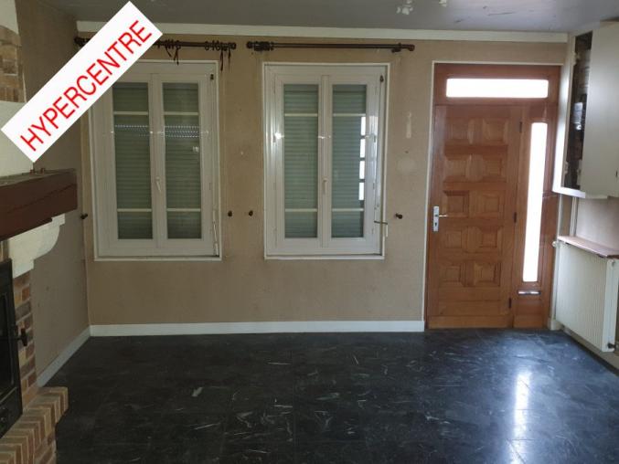 Bel ensemble immobilier composé de deux habitations et d'un bâtiment aménageable (Yvetot)