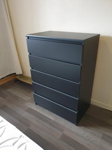 Lit / Matelas / Commode / Table bar