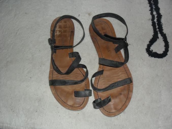 Sandale cuir san marina pointure 37 bon etat