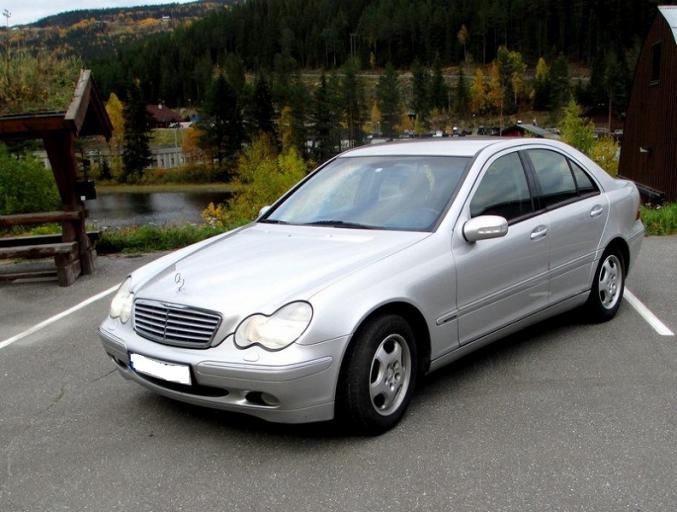Mercedes-Benz C-Klasse C220