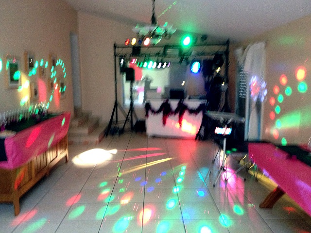 Eclairage : location avec ou sans installation que vous souhaitez pour votre soirée 