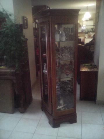 Belle vitrine en Merisier