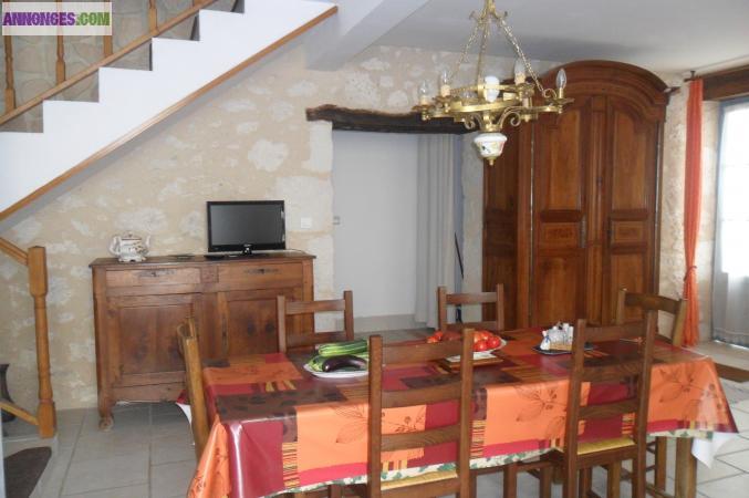 Charmante maison en pierre au coeur de la bastide d'Eymet