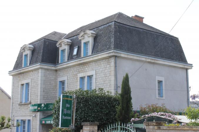 Bar hotel** restaurant