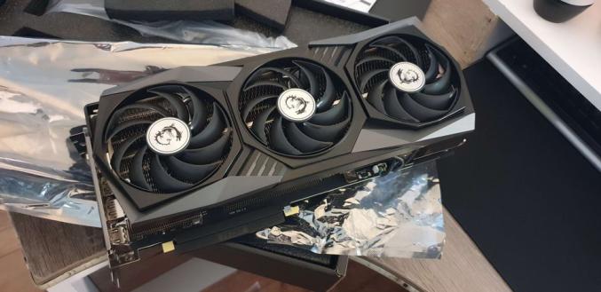 MSI Geforce RTX 3060 12G Gaming Trio Z