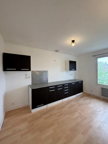 T2 (52 m²)avec terrain privatif clos (250 m²) + 40 m² terrasse  + parking