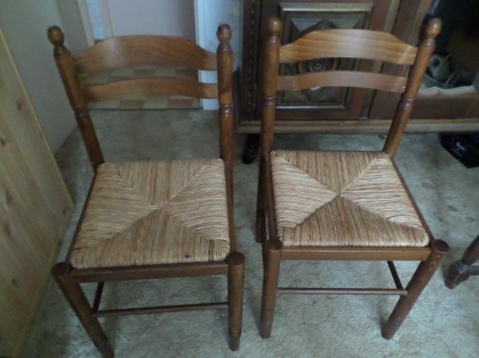 Chaise en bois  fond paille