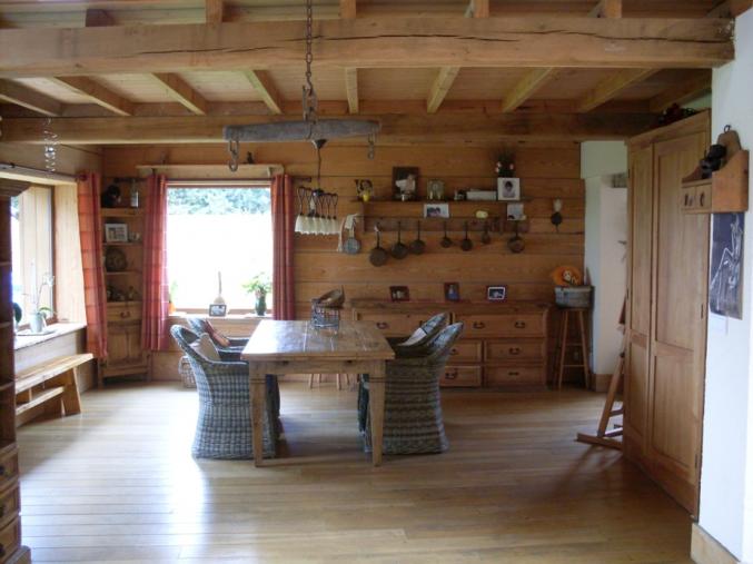 FERME AU CARRE RENOVEE EN PLEINE CAMPAGNE