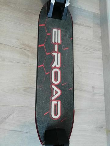 TROTTINETTE ÉLECTRIQUE E-ROAD LYTROT V3 350W Peu utilisée Très Bon État