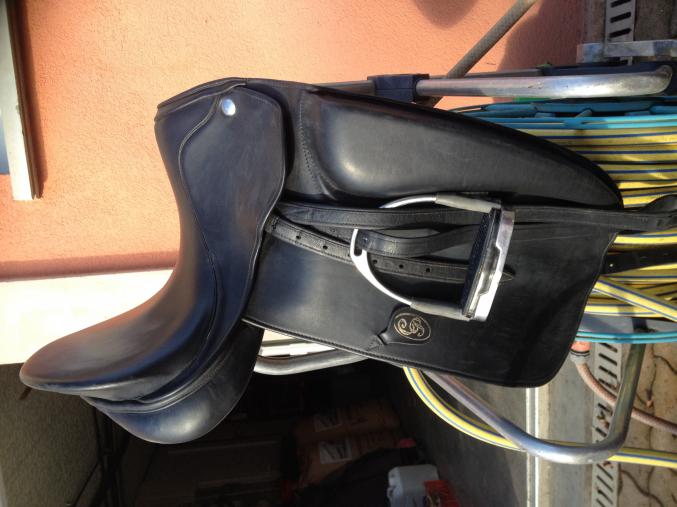 Selle de dressage