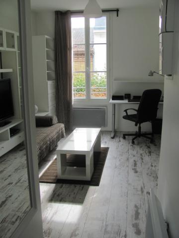 Studio meublé équipé + jardin