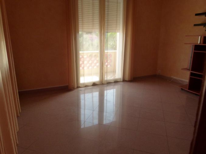 Loue appartement meublé + parking - 75m2