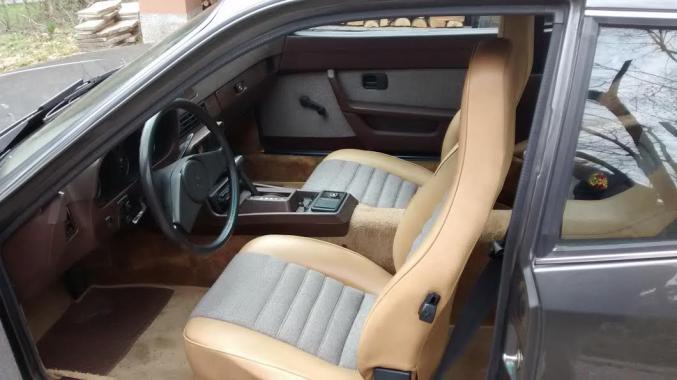 Porsche  924  de 1979