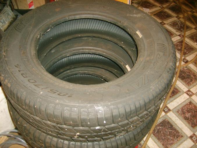 Pneus bon état 185/70 R14 