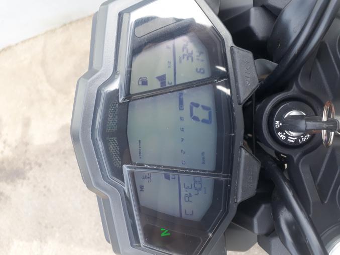 Yamaha mt 125 race bleu