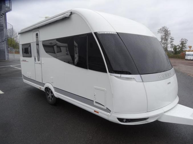 Caravane hobby premium 460