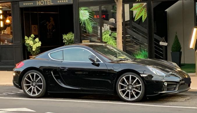 SUPERBE BLACK EDITION