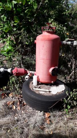 Terrain agricole plats et colline près de plage et vue mer