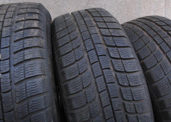 Pneus neige Michelin Alpin-30€