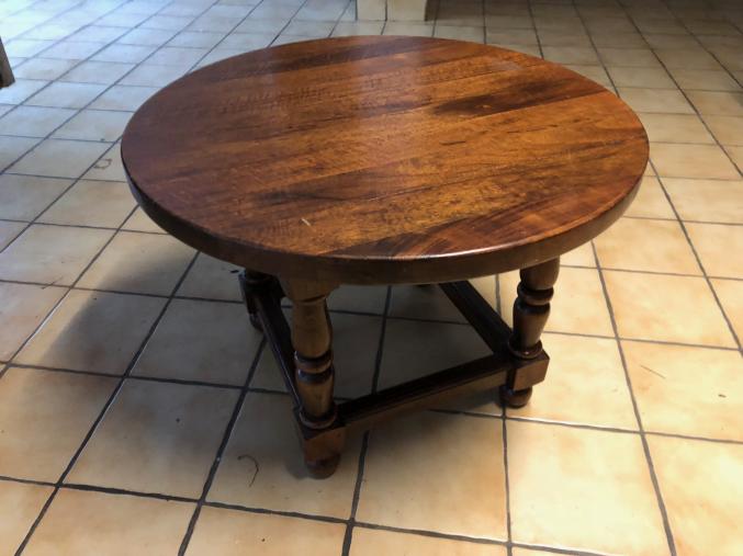 Canapé + 2 fauteuils + tables basse