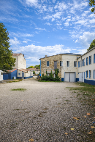 GARAGE / GARDE MEUBLE