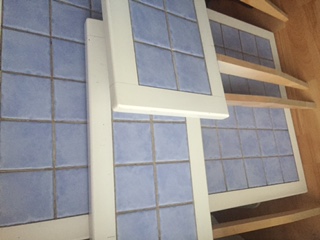 Table de cuisine et 4 chaises