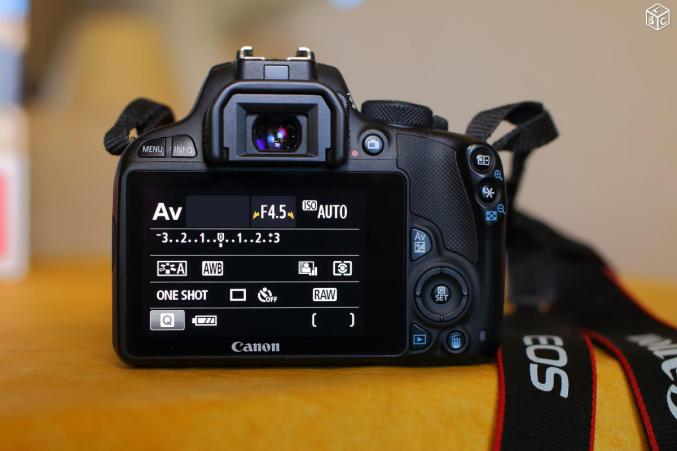 A VENDRE CANON 100D