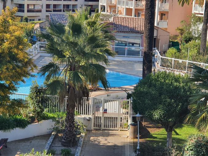 Loue appartement saisonnier avec piscines