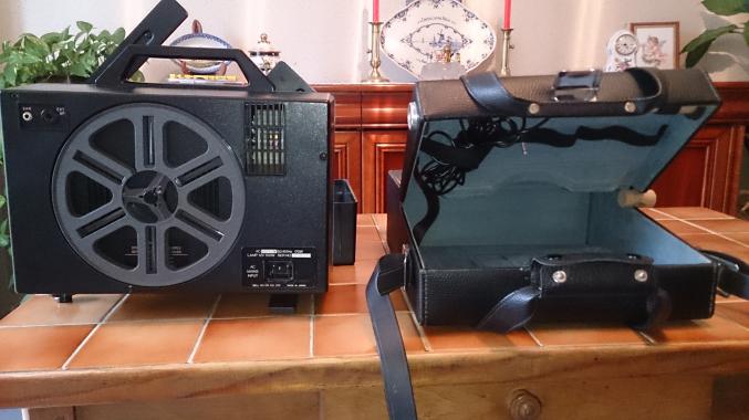 Super 8 avec tous ses accesssoires