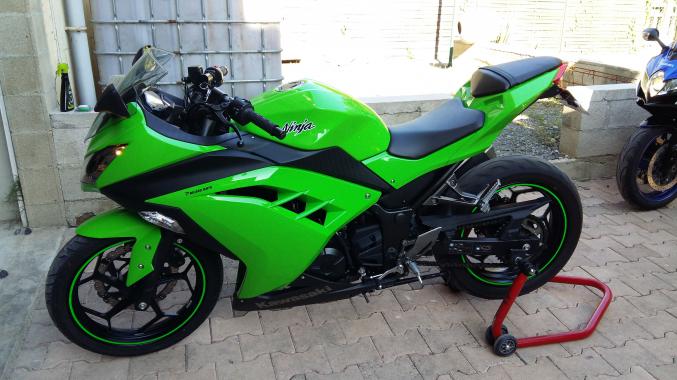 KAWASAKI 300 NINJA