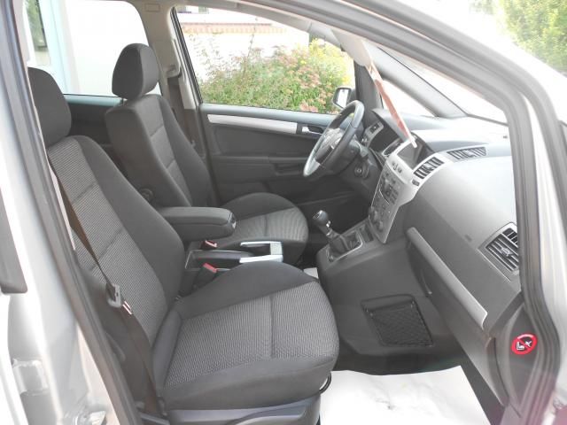 Opel Zafira ii 1.7 cdti