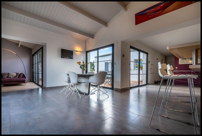 Maison de plain-pied, 4 chambres, de style rétais