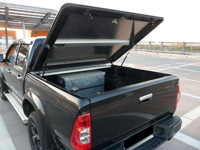 ISUZU D-max pick up 4X4 CREW 3.0 LS M / T URBAN JUNGLE