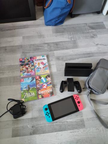 Switch+ 5 jeux+ sacoche de transport