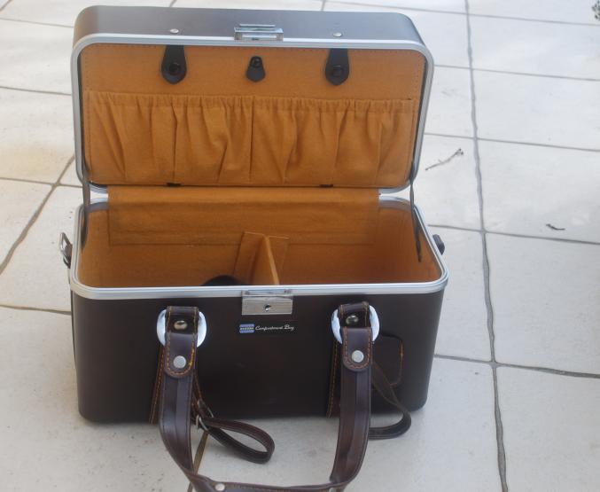 Box rigide pour matériel