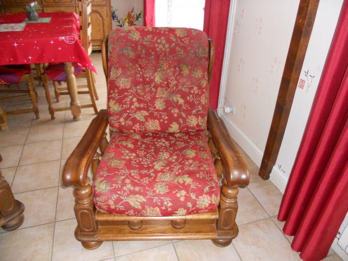 Canapé-lit et 2 fauteuils