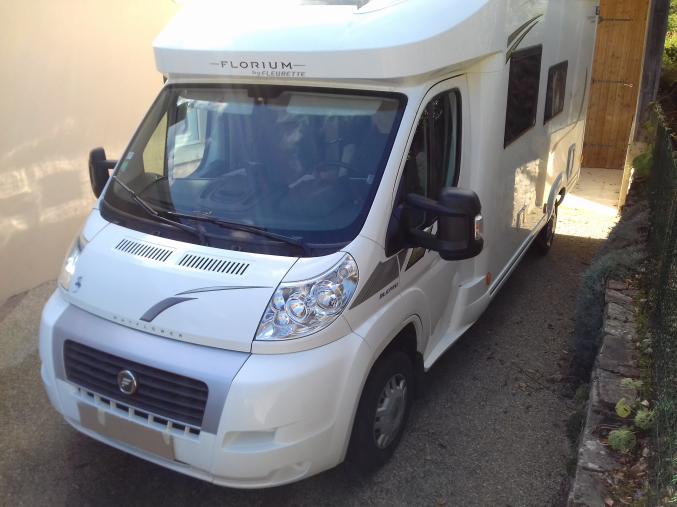 Camping car feurette florium
