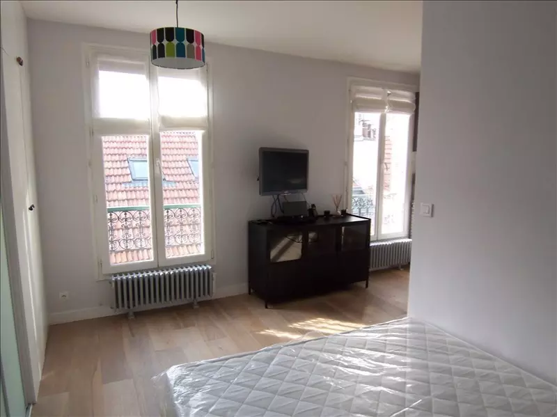 Appartement 2 pièces 32m² Paris 15ème - Quartier Violet Commerce