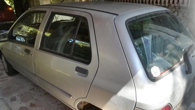 CLIO 1992 174.400 km