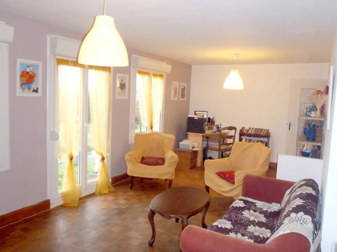 Maison 4 grandes chambres-au calme