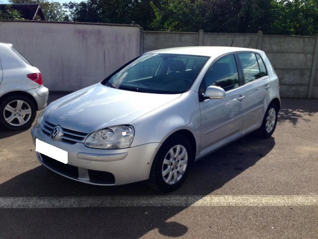 Volkswagen Golf v 1.9 tdi 105 confortline 5p
