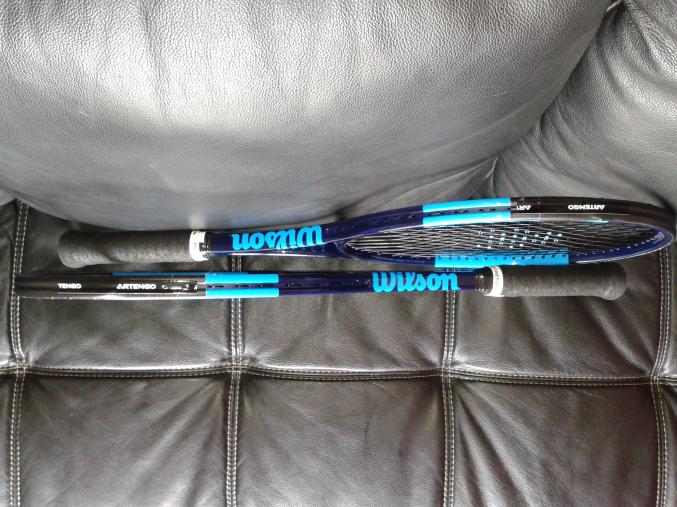 2 raquettes de tennis Wilson Ultra Tour Neuves