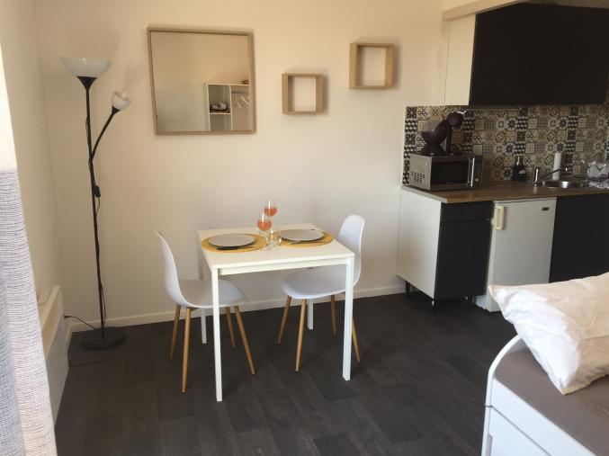 Studio Avignon porte st Roch 