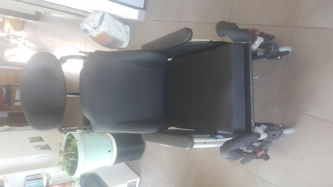 Fauteuil roulant manuel netty avec accessoires