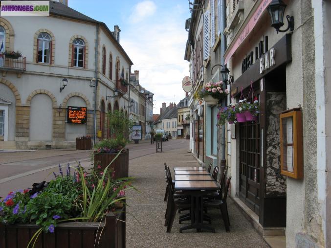 A SAISIR FOND DE COMMERCE RESTAURANT BAR LICENCE 4