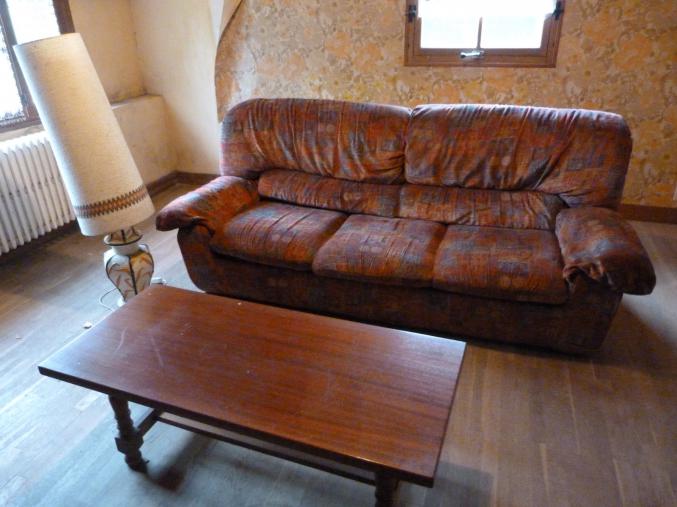 CANAPE + Table Salon + Lampe